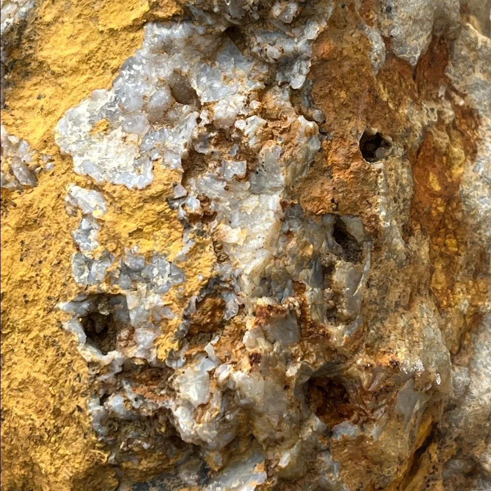 Raw Sandstone Rock With Quartz & Chert Flint Deposits Remote TN Mountains